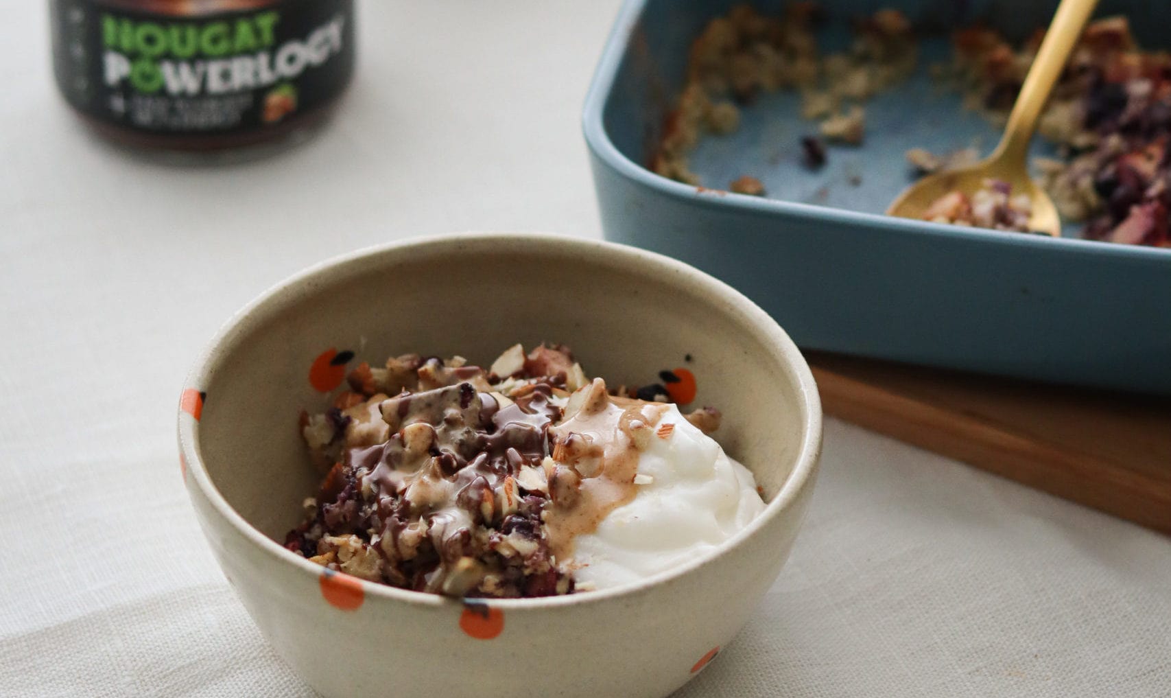 Pečená ovsenná kaša s yogurtom a ovocím