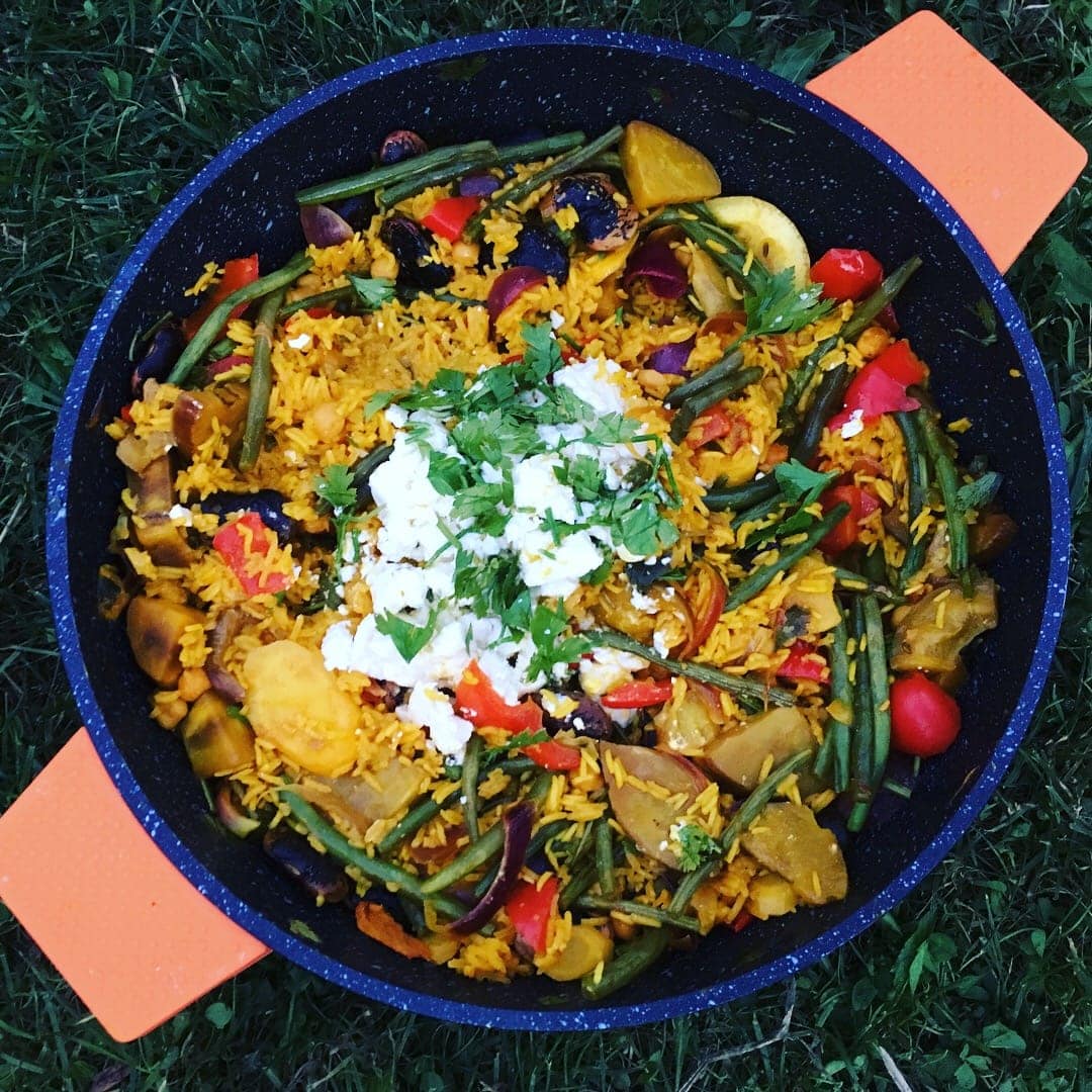 Vegetarian pilaf with sheep’s cheese