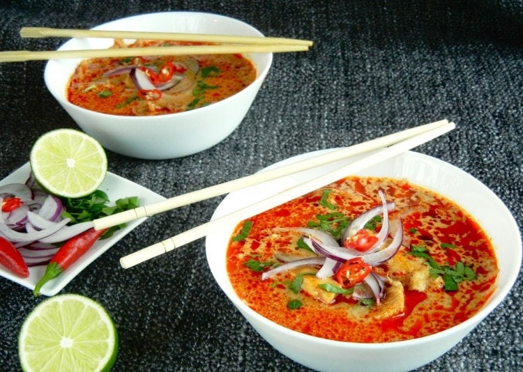 15-minute coconut curry soup with rice noodles