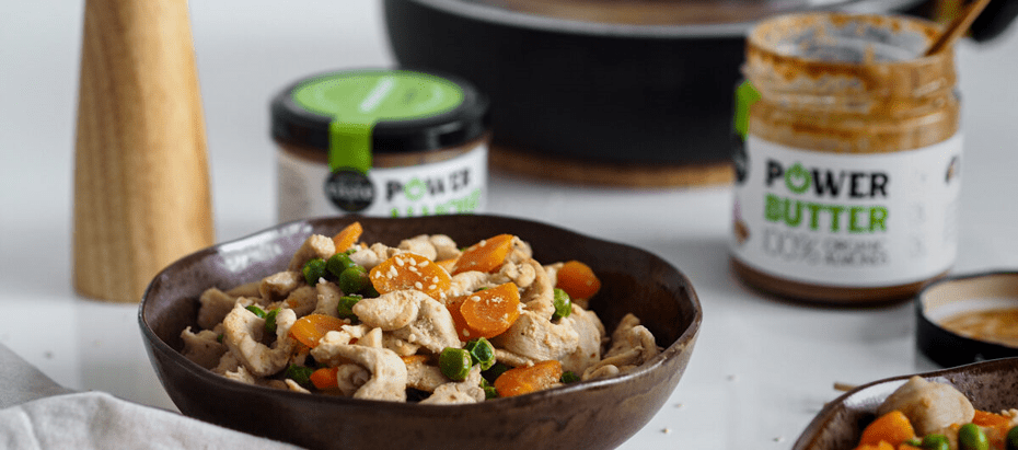 Chicken with almond and sesame sauce