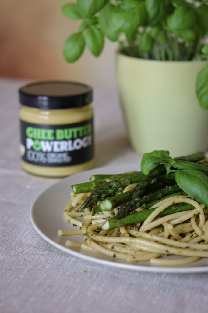 pasta-mit-basilikum-pistazien-pesto-und-spargel_2