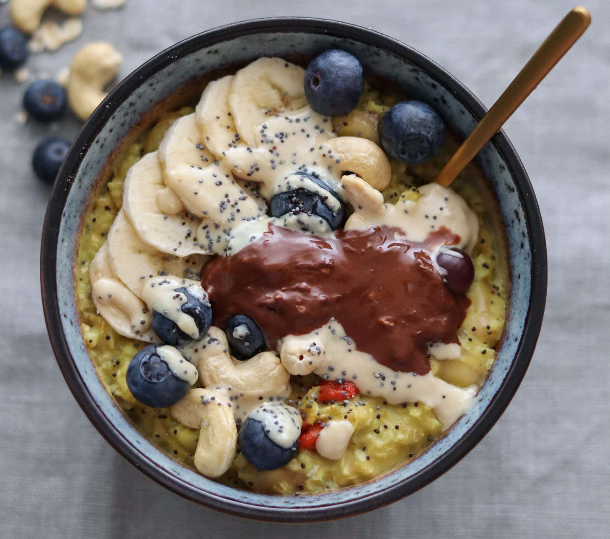 Frühstücksbrei mit Kurkuma