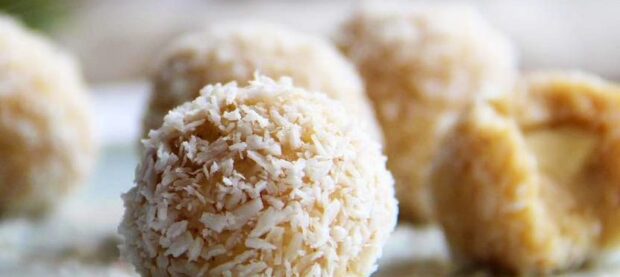 Kokosové power balls zo 3 surovín