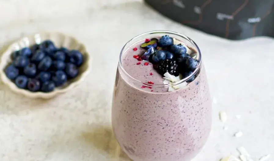 Fit čučoriedkové smoothie
