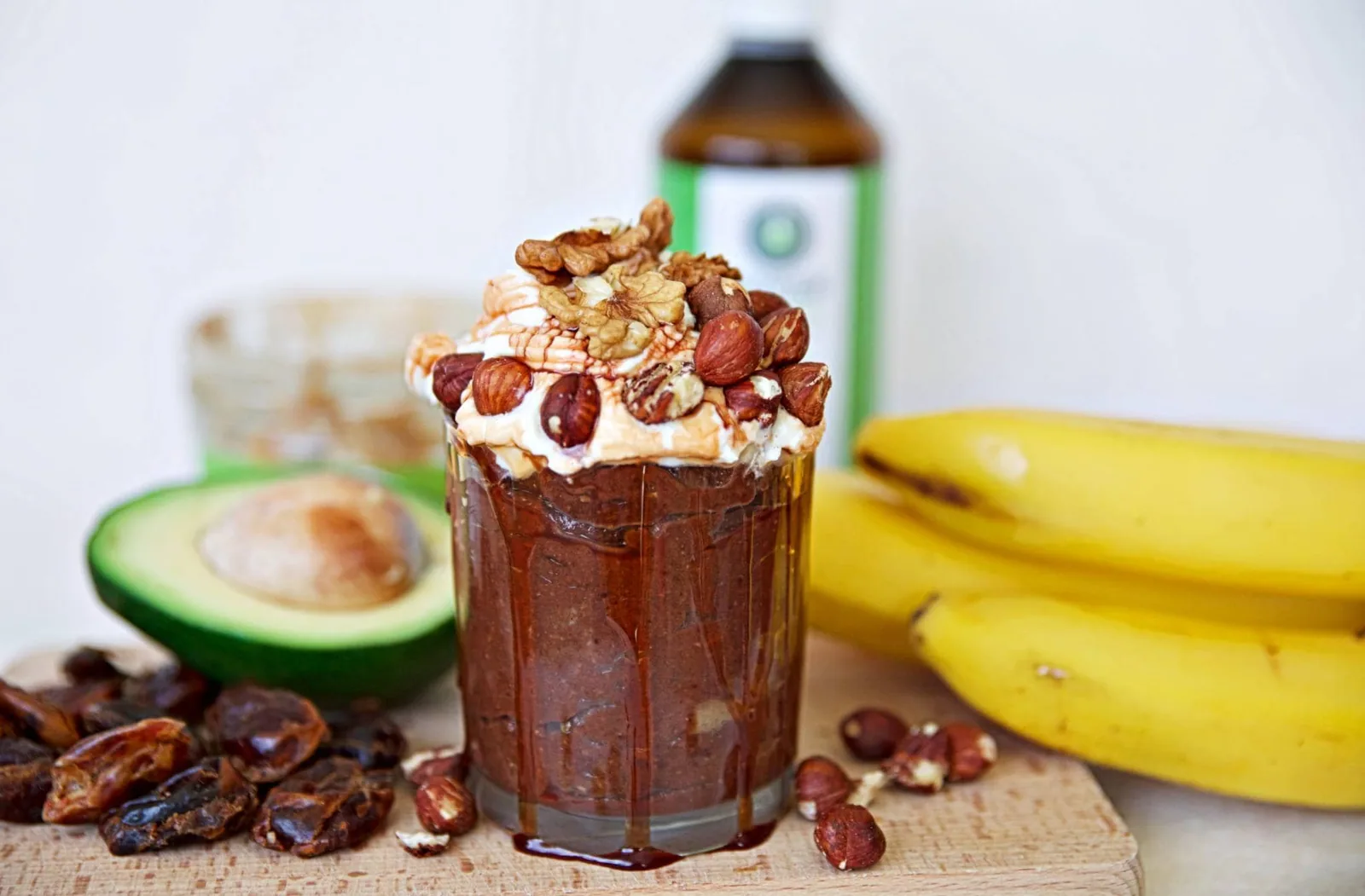 Almond and avocado mousse